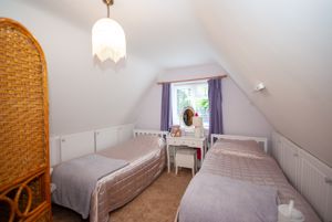 Bed 2- click for photo gallery